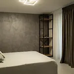 Domino House 3*