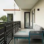 Domino House Pensionat 3*